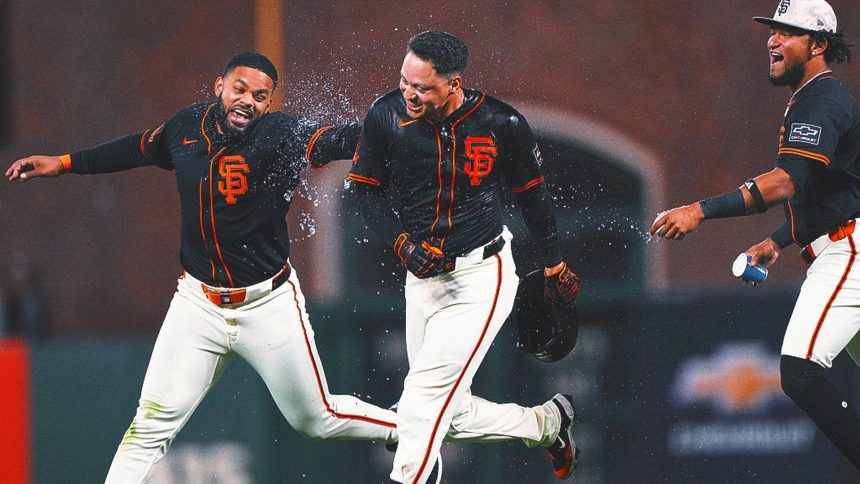 Giants use walk-off walk to beat the Athletics in the 10th inning
