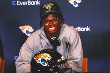 Jaguars star Travis Hunter graduates with degree from Colorado
