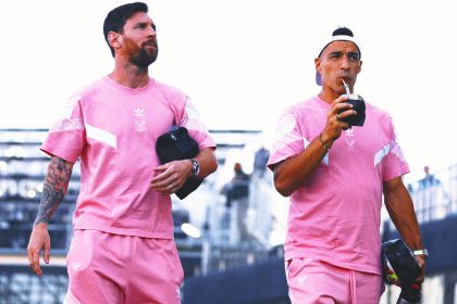 Lionel Messi helps Luis Suarez launch an Uruguayan soccer club