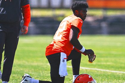 Shedeur Sanders officially signs rookie contract with Browns