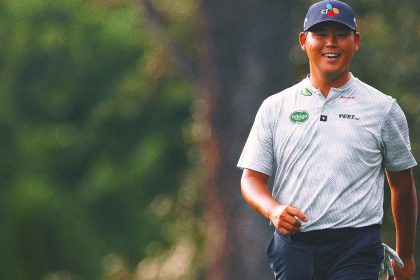 Si Woo Kim hits, then celebrates longest hole-in-one in major championship history