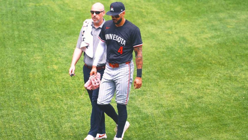Twins' Carlos Correa goes on 7-day concussion IL after colliding with Byron Buxton