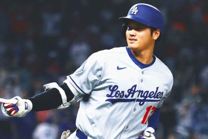Dodgers' Shohei Ohtani hits two HRs vs. Giants, ending 10-game drought
