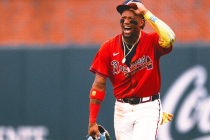 'A Roberto Clemente throw:' Braves' Ronald Acuña Jr. Has Incredible Web Gem