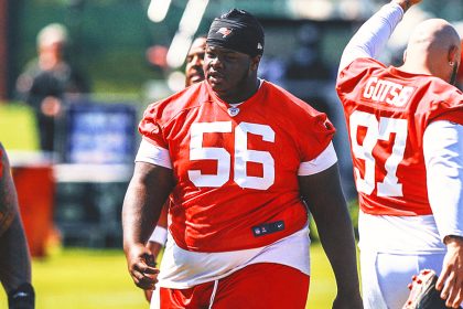 Bucs' Desmond Watson, NFL's Heaviest Player, Placed on Non-Football Injury List