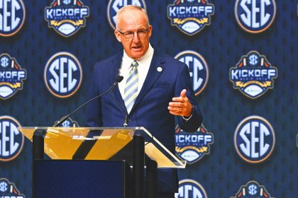 College Football Playoff Could Stay at 12 Teams Due to SEC, Big Ten Standstill