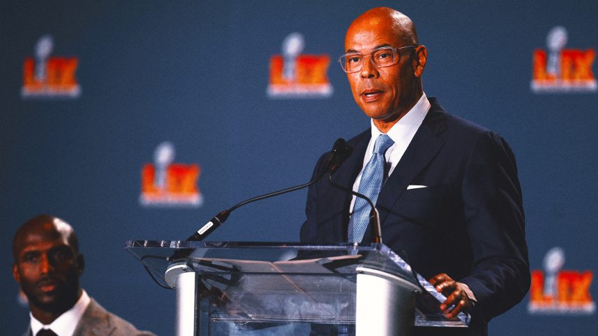 NFLPA Executive Director Lloyd Howell Resigns, Citing 'Distraction'