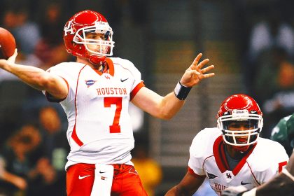 Which 10 College Football Players Have The Most Passing Yards of All Time?