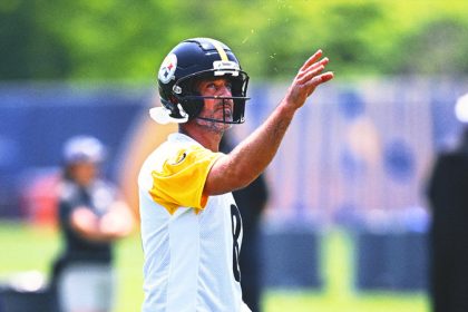 Aaron Rodgers Hates His New Steelers Helmet: 'It Looks Like a Damn Spaceship'
