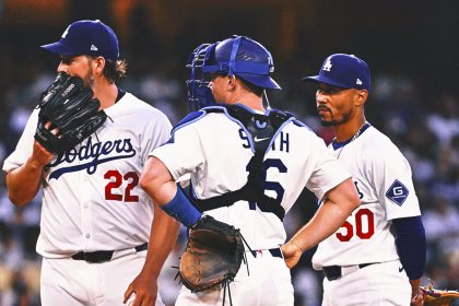 Dodgers Tie Padres Atop NL West After Holding On In First Game of Series