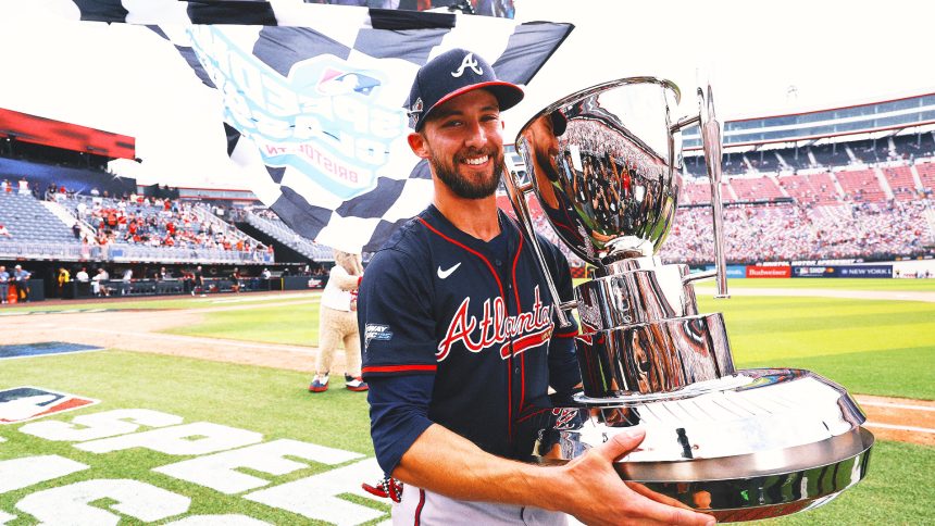 Eli White's 2 HRs Help Braves Beat Reds in MLB Speedway Classic at Bristol