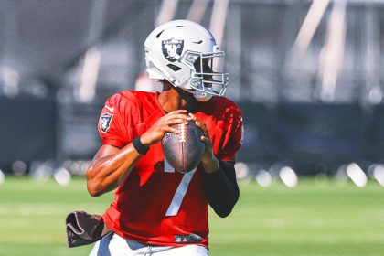 Geno Smith: 'Let 'Em Sleep on the Raiders. We're Working in the Shadows'