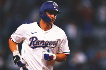 Rangers' Corey Seager Undergoes Appendectomy After Abdominal Pain