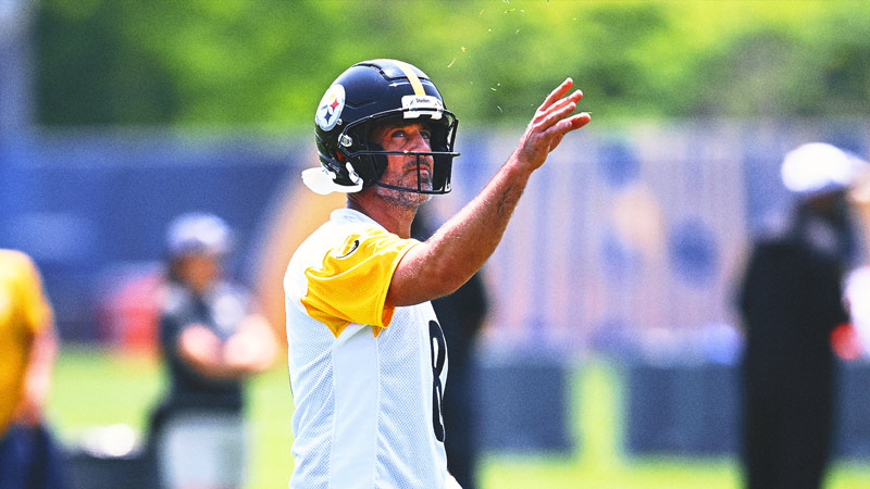 Aaron Rodgers Was Rams' Top QB Target if Matthew Stafford Departed