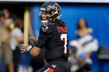 FanDuel Promo Code for Monday Night Football: Bet $5, Get $300 if Your Texans vs Buccaneers Bet Wins