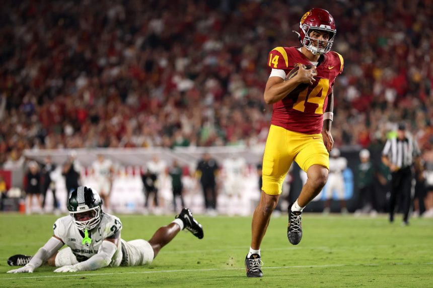 How to Bet on USC vs. Illinois: Best Bonuses for Big Noon Kickoff Including FanDuel, DraftKings, and BetMGM