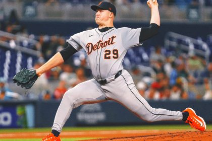 Tigers All-Star duo Tarik Skubal, Javier Báez Leave Game With Apparent Injuries