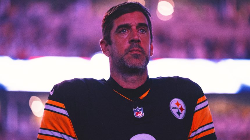 Aaron Rodgers Plans on Retiring With The Packers