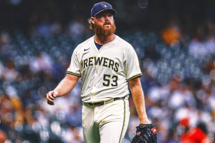 Brewers' Brandon Woodruff Not on NLDS Roster; Return Date Is Unknown