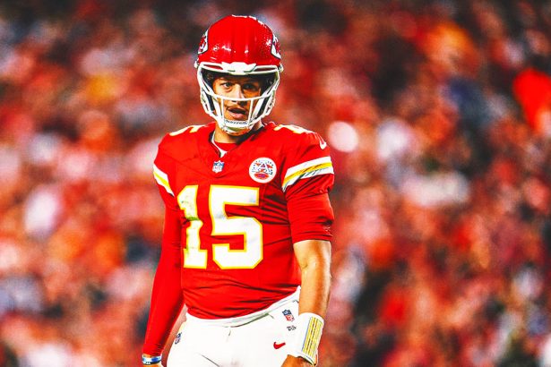 Chiefs Continue To Weigh Massive Arrowhead Renovation or New Domed Stadium