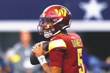 Commanders QB Jayden Daniels Reportedly Has Hamstring Strain, Will Miss Week 8