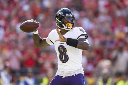 DraftKings TNF Promo: Bet $5, Get $300 on Ravens vs Dolphins