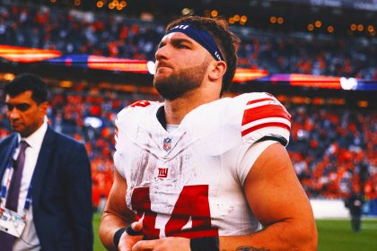 Giants RB Cam Skattebo Carted Off With Ankle Injury vs. Eagles, Taken to Hospital