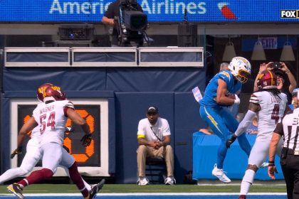 Justin Herbert connects with Ladd McConkey for two-yard TD, giving Chargers early lead over Commanders | NFL Highlights