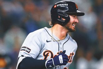 McKinstry Lifts Tigers over Mariners 3-2 in 11 innings in ALDS opener