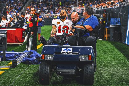 Mike Evans Suffers Broken Clavicle During Buccaneers' Loss to Lions