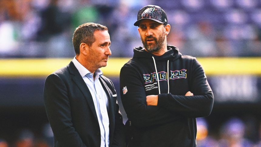 NFL Trade Deadline Buzz: Latest Intel on Selling Teams, Players to Watch