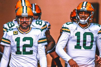 Packers Rave About Aaron Rodgers Ahead of Reunion: 'He Can Still Do Anything'