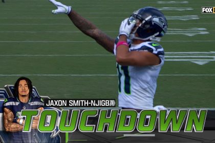 Sam Darnold throws a beauty to Jaxon Smith-Njigba for a 61-yard TD, Seahawks take lead over Jaguars | NFL Highlights