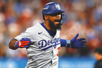 Teoscar Hernández Finds Redemption With Heroic HR After Defensive Lapse