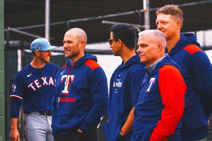 Texas Rangers Hire Skip Schumaker as Manager, Agree to 4-year Contract