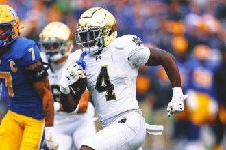 Jeremiyah Love, No. 9 Notre Dame Overwhelm No. 23 Pittsburgh on the Road