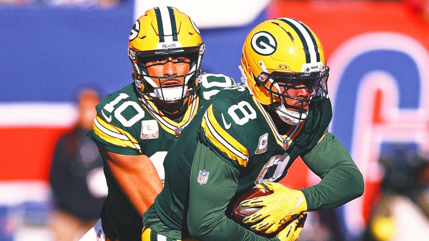 Josh Jacobs Ruled Out for Remainder of Packers-Giants, Jordan Love Returns