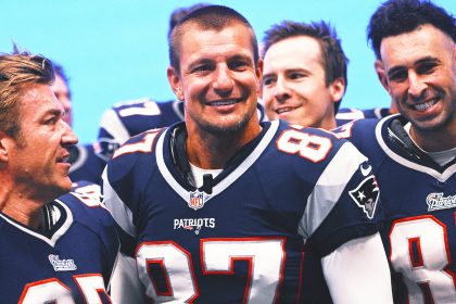 Rob Gronkowski Jokes He'll Return to Patriots if The Signing Bonus is Right