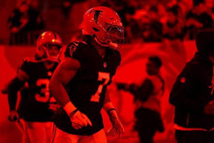 2025 Week 16 RB Rankings: Fantasy Sleepers, Streamers, Busts