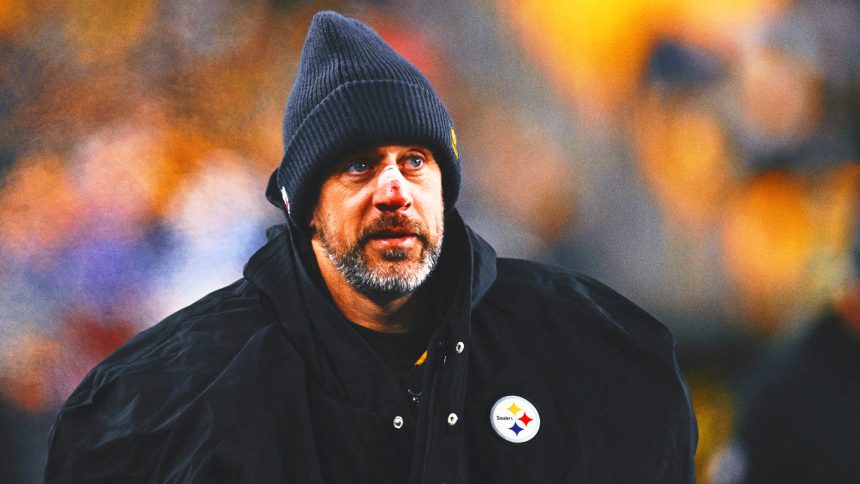 Aaron Rodgers Calls Out Steelers WRs, Implies At Least 1 is Skipping Film Session