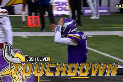 J.J. McCarthy connects with Josh Oliver for a six-yard TD to extend Vikings' lead over Commanders