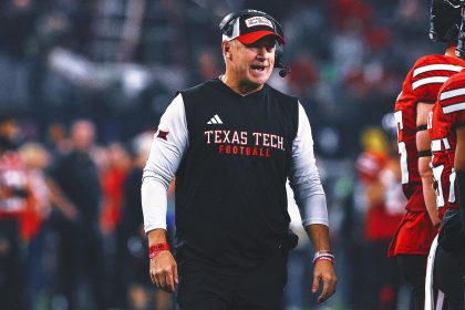 Joey McGuire on Notre Dame: 'Be in a Conference, And You're in the Playoffs'