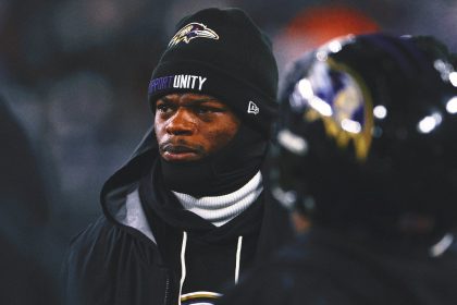 Ravens QB Lamar Jackson Doubtful To Play vs. Packers With Back Injury