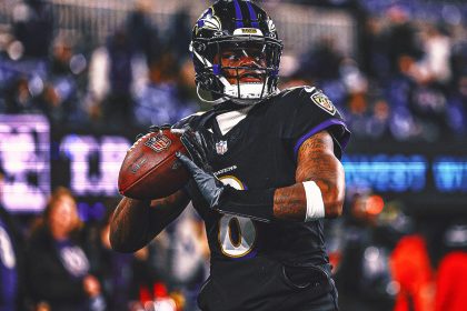 Ravens QB Lamar Jackson Ruled Out Early vs. Patriots With Back Injury