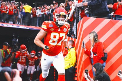Travis Kelce Headlines Nominees for Walter Payton NFL Man of the Year Award
