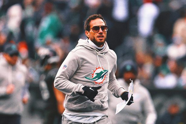 Chargers Expected To Hire Former Dolphins Head Coach Mike McDaniel as OC