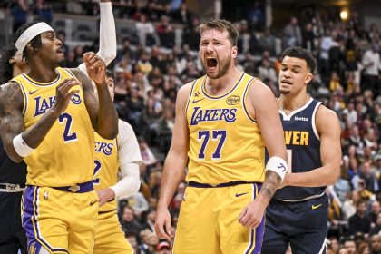 DraftKings Promo Code: Bet $5, Get $300 on LA Lakers vs LA Clippers in the Battle of L.A.