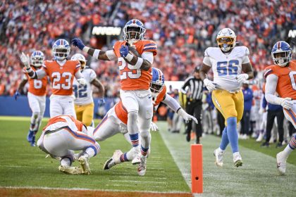 FanDuel Promo Code: Bet $5, Get $300 on Your Favorite NFL Divisional Round Matchup