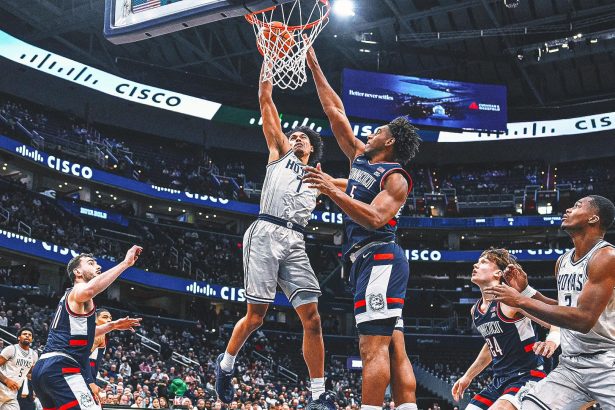 No. 3 UConn Narrowly Fends Off Georgetown, 64-62, for 14th Consecutive Win