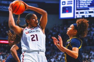 Sarah Strong Becomes the 3rd Fastest UConn Player to Score 1,000 Points